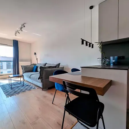 Riverside Base Zablocie *